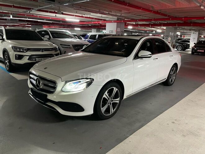 Mercedes E 220 d 2019, 205,000 km - 2.0 л - Bakı