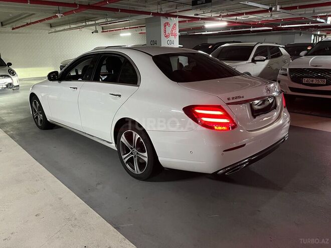 Mercedes E 220 d 2019, 205,000 km - 2.0 л - Bakı