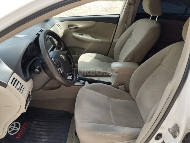 Toyota Corolla 2013, 210,000 km - 1.8 l - Bakı