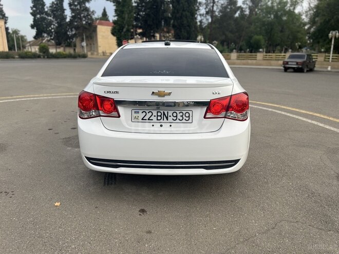 Chevrolet Cruze 2015, 330,000 km - 1.4 л - Goranboy