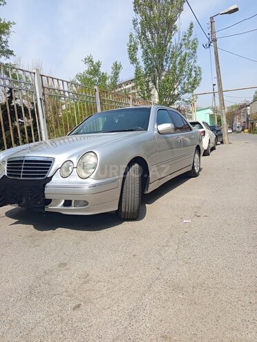 Mercedes E 270 1999, 432,000 km - 2.7 l - Bakı