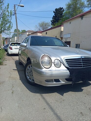 Mercedes E 270 1999, 432,000 km - 2.7 l - Bakı