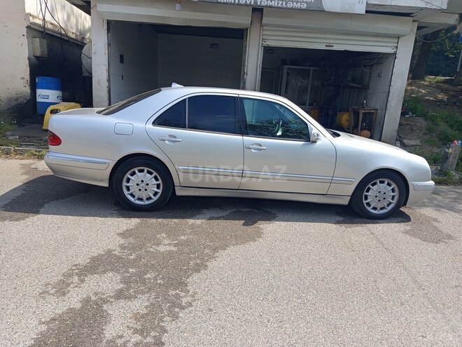Mercedes E 270 1999, 432,000 km - 2.7 l - Bakı