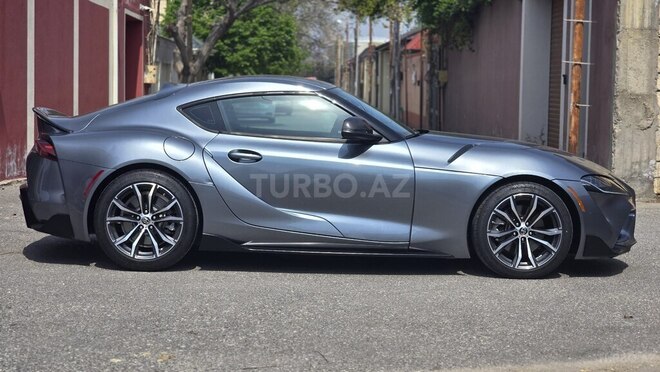 Toyota Supra-4