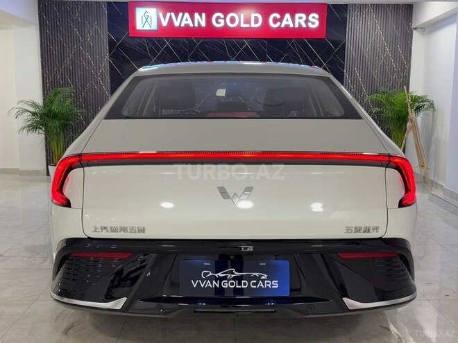 Wuling Starlight-11