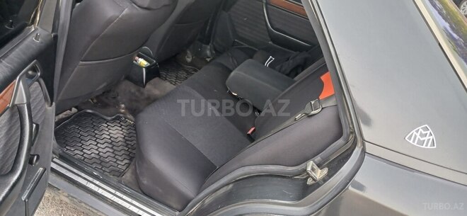 Mercedes E 200 1993, 450,085 km - 2.0 l - Yevlax