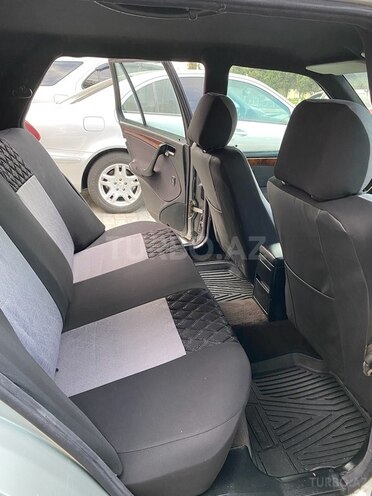 Mercedes C 220 d-14