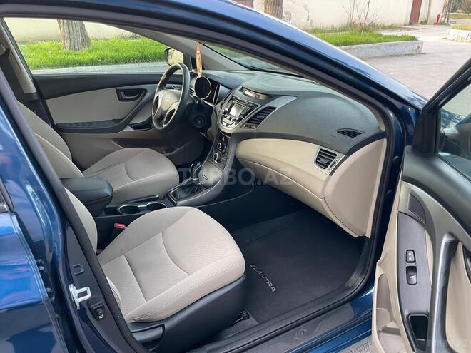 Hyundai Elantra 2015, 123,000 km - 1.8 л - Bakı