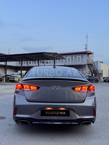 Hyundai Sonata-7