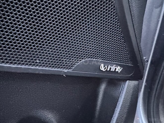 Hyundai Sonata-12