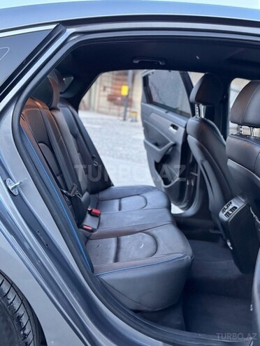 Hyundai Sonata-21