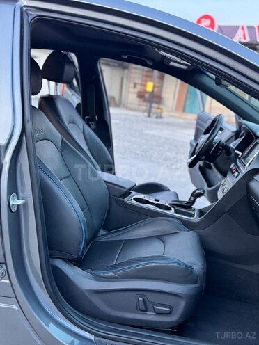 Hyundai Sonata-22