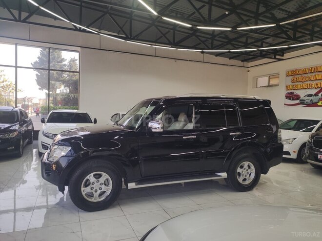 Mitsubishi Pajero 2007, 237,000 km - 3.0 л - Sumqayıt