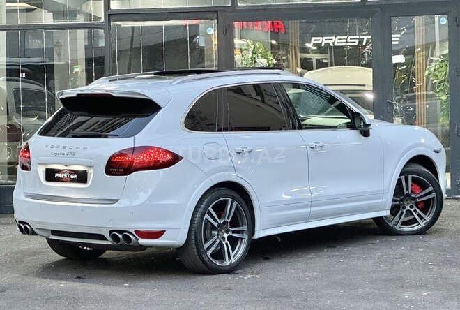 Porsche Cayenne GTS 2013, 97,000 km - 4.8 l - Bakı