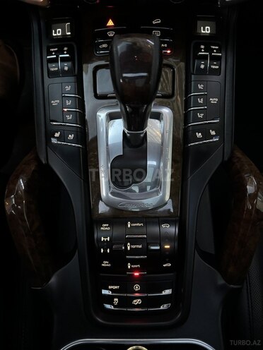 Porsche Cayenne GTS 2013, 97,000 km - 4.8 l - Bakı