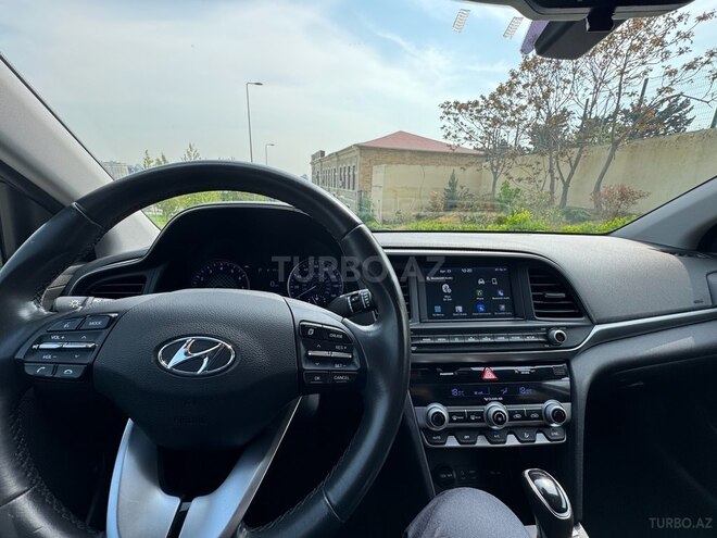 Hyundai Elantra 2019, 99,883 km - 2.0 l - Bakı