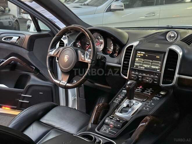 Porsche Cayenne GTS 2013, 97,000 km - 4.8 l - Bakı