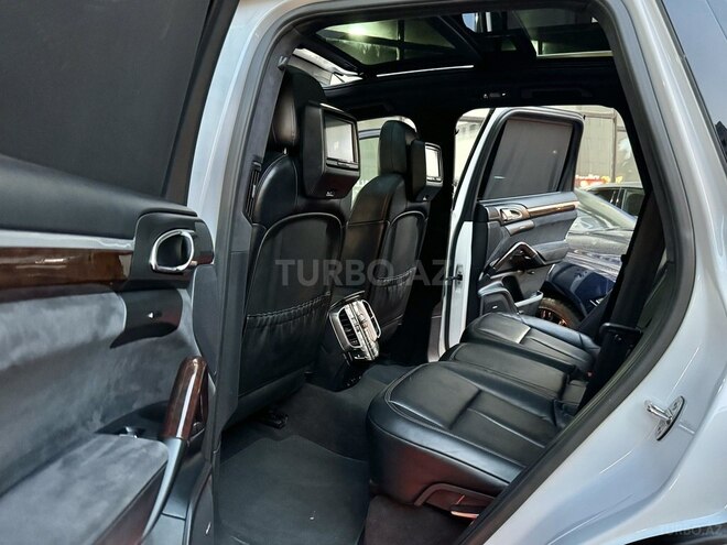 Porsche Cayenne GTS 2013, 97,000 km - 4.8 l - Bakı