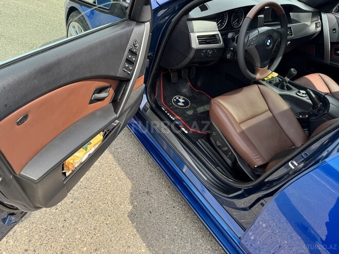 BMW 520 2004, 265,000 km - 2.2 l - Qusar