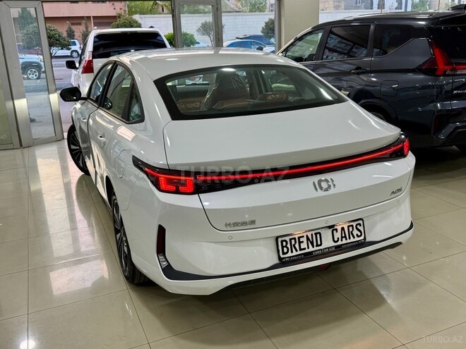 Changan Qiyuan A05-5