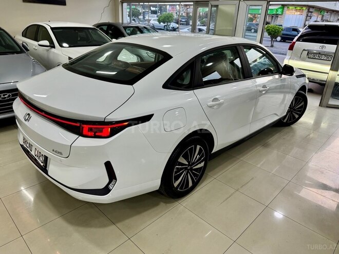 Changan Qiyuan A05-8