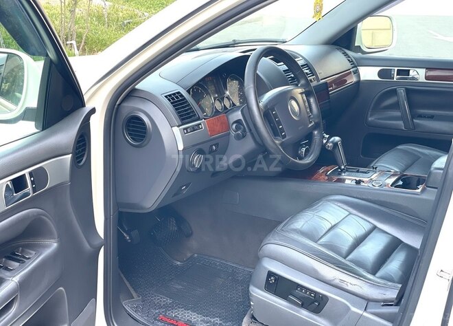 Volkswagen Touareg 2005, 369,650 km - 3.2 l - Sumqayıt