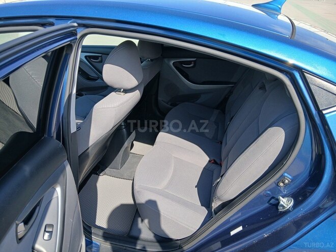 Hyundai Elantra 2015, 127,000 km - 1.8 l - Bakı