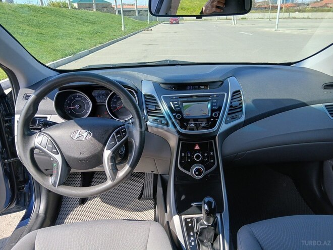 Hyundai Elantra 2015, 127,000 km - 1.8 l - Bakı