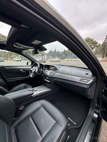 Mercedes E 220 d 2014, 283,000 km - 2.2 l - Bakı