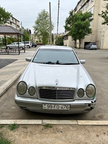 Mercedes E 200 1999, 310,000 km - 2.0 л - Gəncə