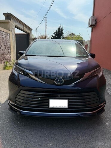 Toyota Sienna 2021, 46,800 km - 2.5 l - Bakı