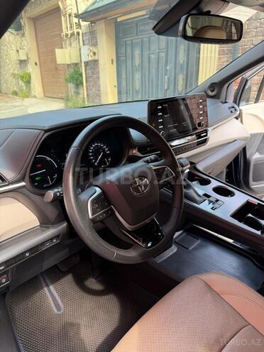 Toyota Sienna 2021, 46,800 km - 2.5 l - Bakı