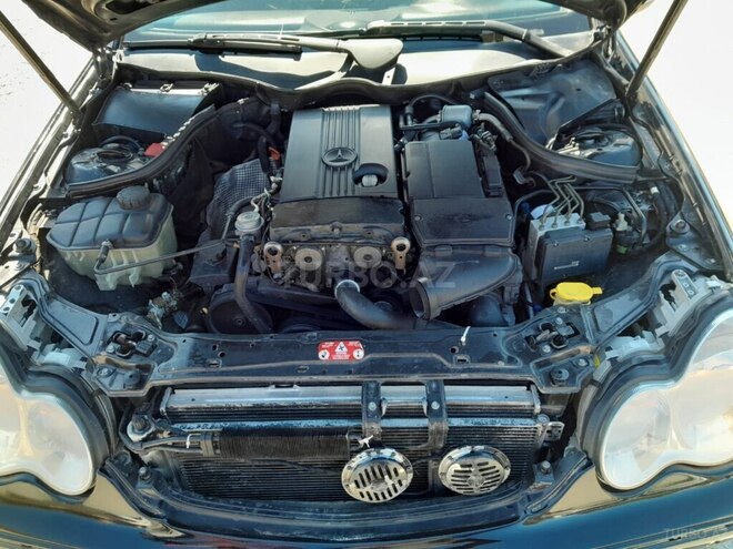 Mercedes C 200 2003, 300,000 km - 2.0 l - Bakı