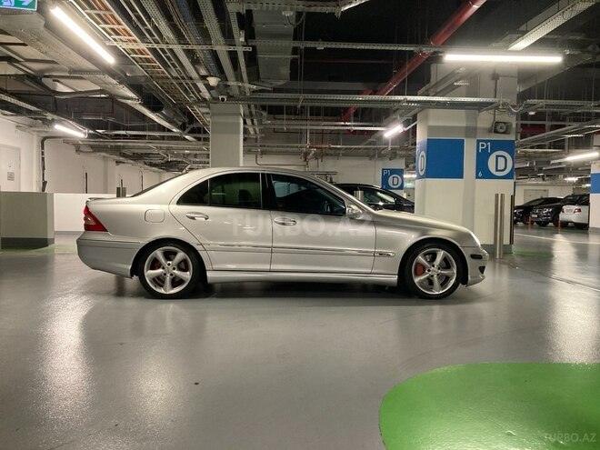 Mercedes C 180 2004, 300,000 km - 1.8 l - Bakı