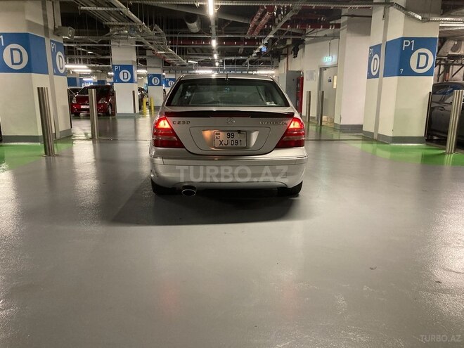 Mercedes C 180 2004, 300,000 km - 1.8 l - Bakı