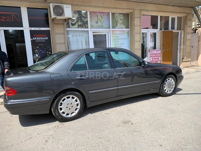 Mercedes E 220 d 2002, 328,000 km - 2.2 l - Bakı