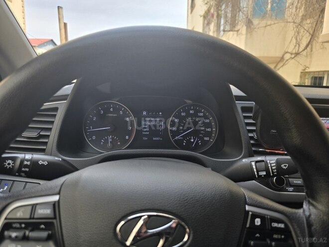 Hyundai Elantra 2018, 87,000 km - 2.0 l - Bakı