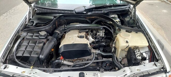 Mercedes C 200 1999, 330,000 km - 2.0 l - Mingəçevir