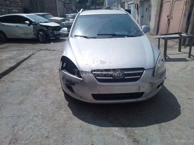Kia Ceed 2008, 250,000 km - 1.6 л - Bakı