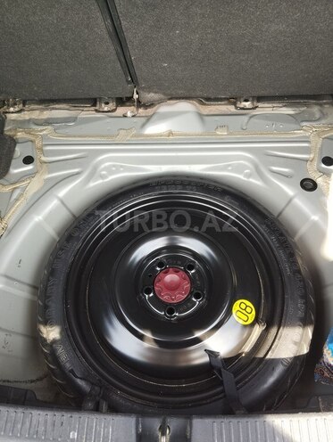 Toyota Auris 2009, 218,000 km - 1.4 л - Bakı