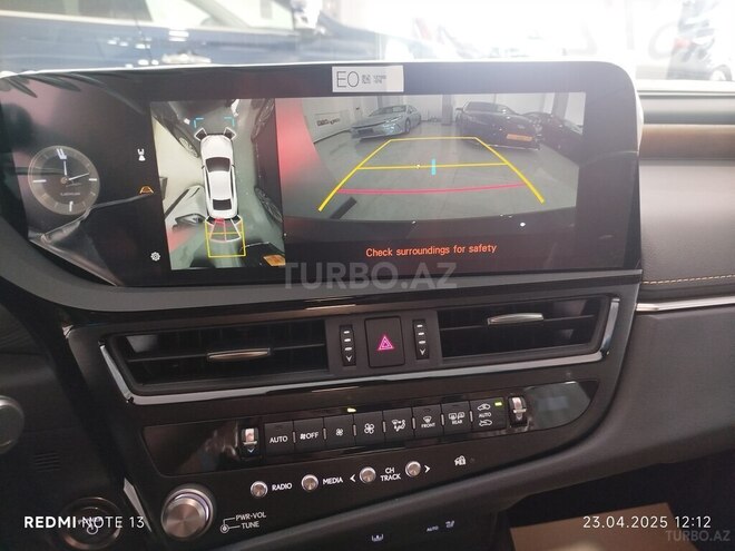 Lexus ES 300h-9