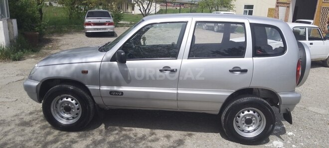 Chevrolet Niva 2008, 174,000 km - 1.7 l - Qobustan