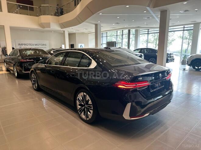 BMW i5-11