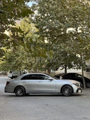 Mercedes E 200 d 2017, 201,000 km - 2.0 l - Bakı