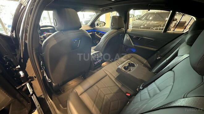 BMW i5-20