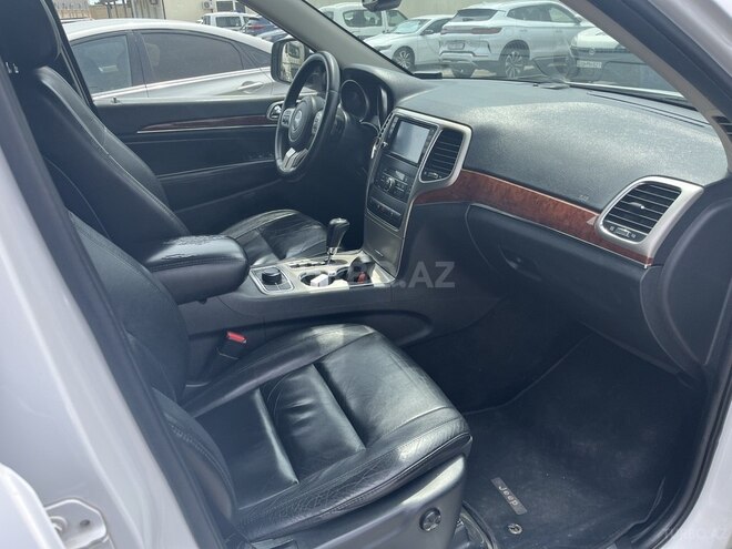 Jeep Grand Cherokee 2013, 176,000 km - 3.6 л - Bakı