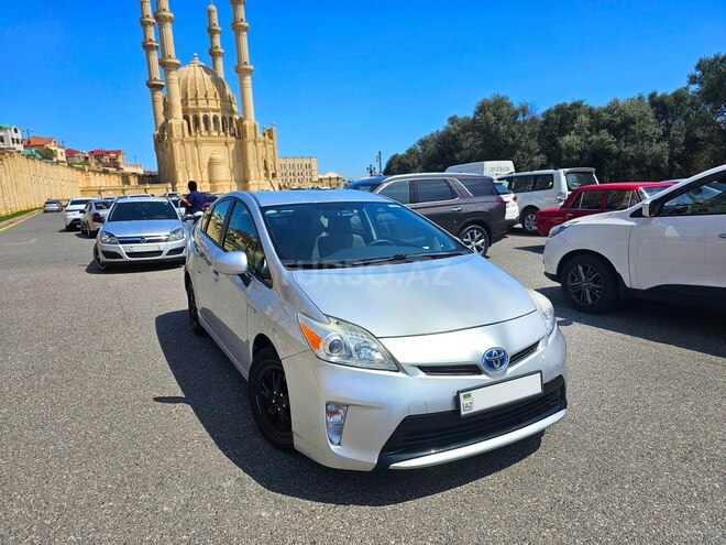 Toyota Prius-1