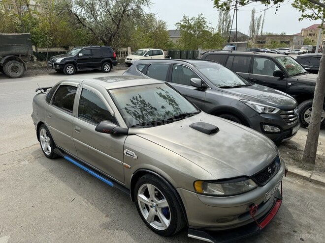 Opel Vectra 1996, 220,000 km - 1.6 l - Bakı