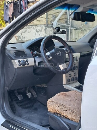 Opel Astra 2009, 236,000 km - 1.3 l - Bakı