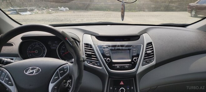 Hyundai Elantra 2015, 209,215 km - 1.8 l - Bakı